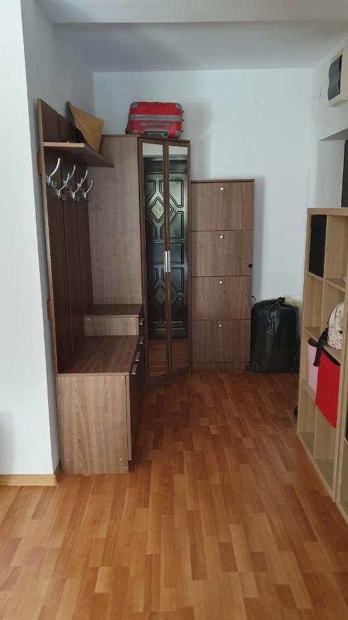 Apartament Tokyo Bukares Bagian luar foto