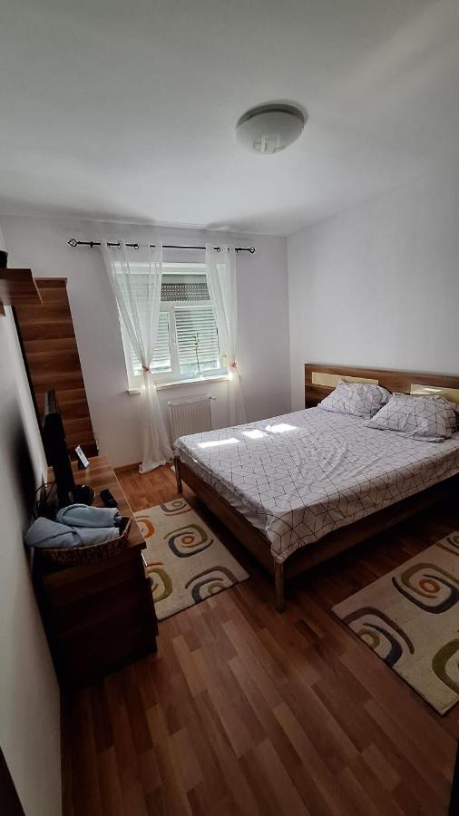 Apartament Tokyo Bukares Bagian luar foto